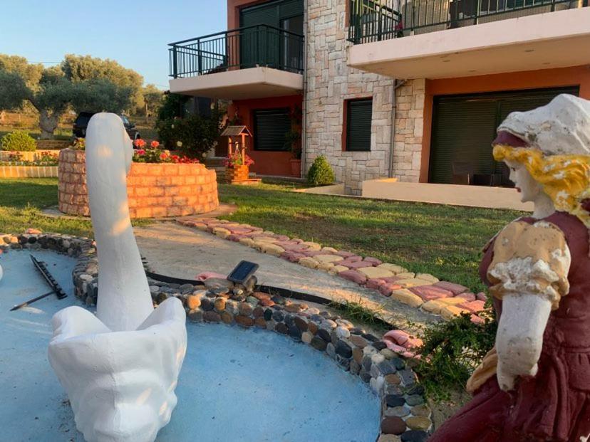 Dora'S Garden Villa Alexandroupoli Exterior photo